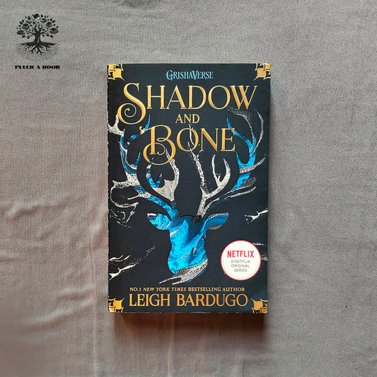 SHADOW AND BONE: Shadow and Bone Trilogy (Book 1) by Leigh Bardugo