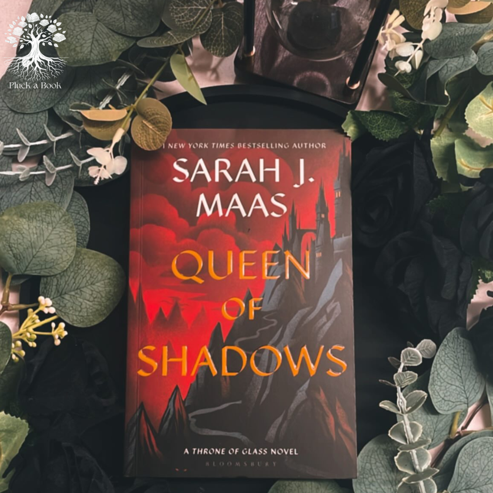 QUEEN OF SHADOWS: Throne Of Glass Series (Book 4) by Sarah J. Maas