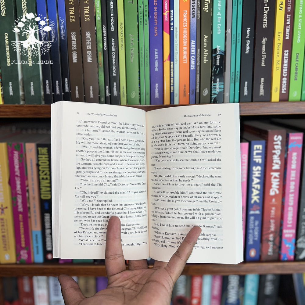 SHERLOCK HOLMES COLLECTION by Arthur Conan Doyle